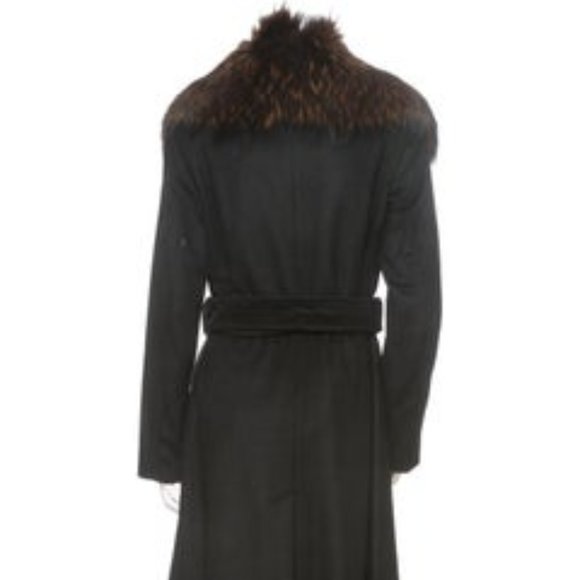 BURBERRY Coat w/ Fur Collar - Picture 3 of 8